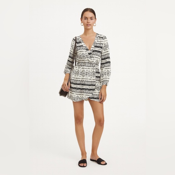 Honey Punch Dresses & Skirts - Honey Punch Monochrome Geometric Long Sleeve Dress